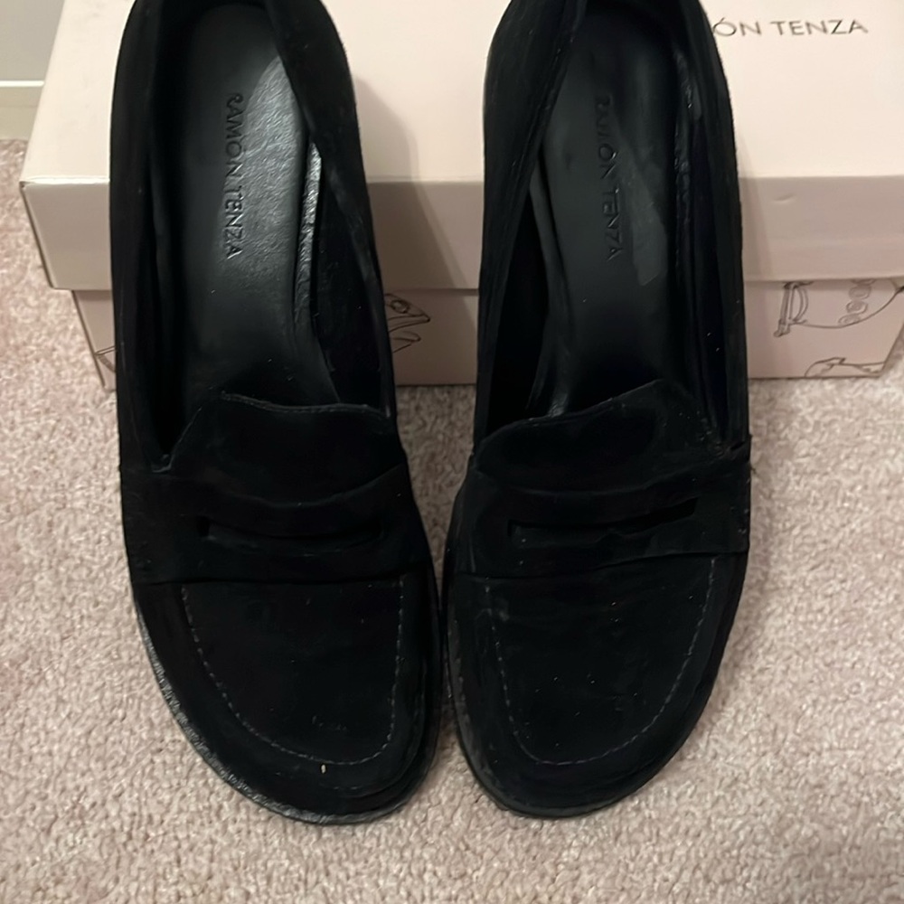 Ramon Tenza Ladies Black Suade Loafers 8.5M